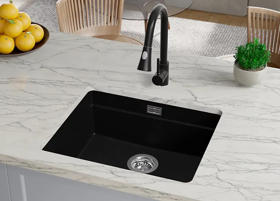 PRIMAGRAN Evier Sous Plan Noir Métallisé 56x47cm, Evier en Granit 1 bac + Kit de Vidage + Accessoires, Évier au meuble 60cm