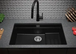 PRIMAGRAN Evier Sous Plan Tout Noir 76x47cm, Evier en Granit 1 bac + Kit de Vidage + Accessoires, Évier au meuble 80cm - Prague