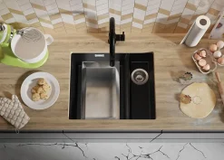 PRIMAGRAN Evier Sous Plan Noir Métallisé 56x47cm, Evier en Granit 1,5 bacs + Kit de Vidage, Évier au meuble 60cm - London Duo