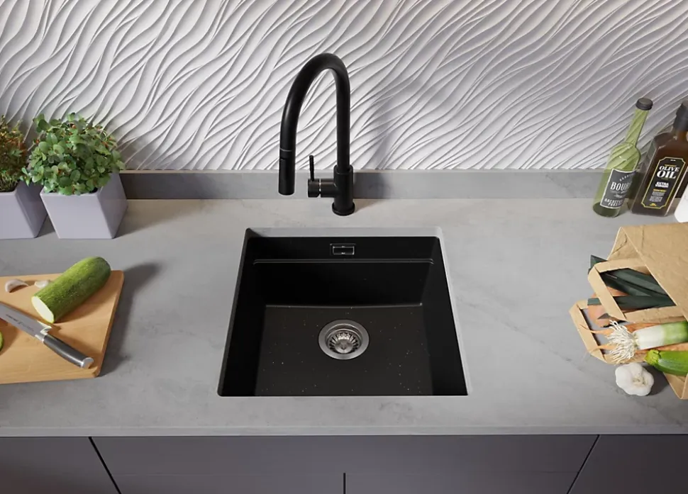 PRIMAGRAN Evier Sous Plan Noir Métallisé 46x47cm, Evier en Granit 1 bac + Kit de Vidage + Accessoires, Évier au meuble 50cm