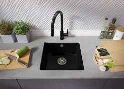 PRIMAGRAN Evier Sous Plan Noir 46x44cm, Evier en Granit 1 bac + Kit de Vidage, Évier au meuble 50cm - Venise Easy