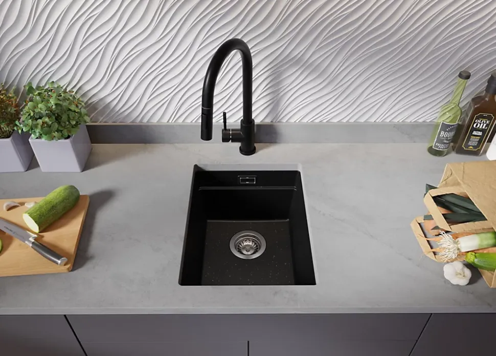 PRIMAGRAN Evier Sous Plan Noir Métallisé 36x47cm, Evier en Granit 1 bac + Kit de Vidage + Accessoires, Évier au meuble 40cm