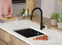 PRIMAGRAN Evier Sous Plan Noir 56x44cm, Evier en Granit 1 bac + Kit de Vidage, Évier au meuble 60cm - Venise Easy