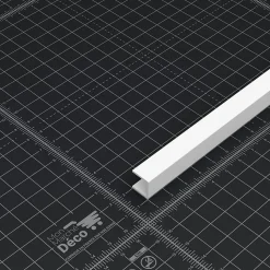 Profilé PVC en U pour panneau ép. 10 mm - Longueur 1.80 m - Blanc