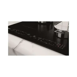 Table de cuisson à induction 60cm 4 feux 7200w noir Whirlpool WBB8360NE