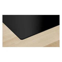 Table de cuisson aspirante induction 4 feux 7400w noir Bosch PVQ811H26E