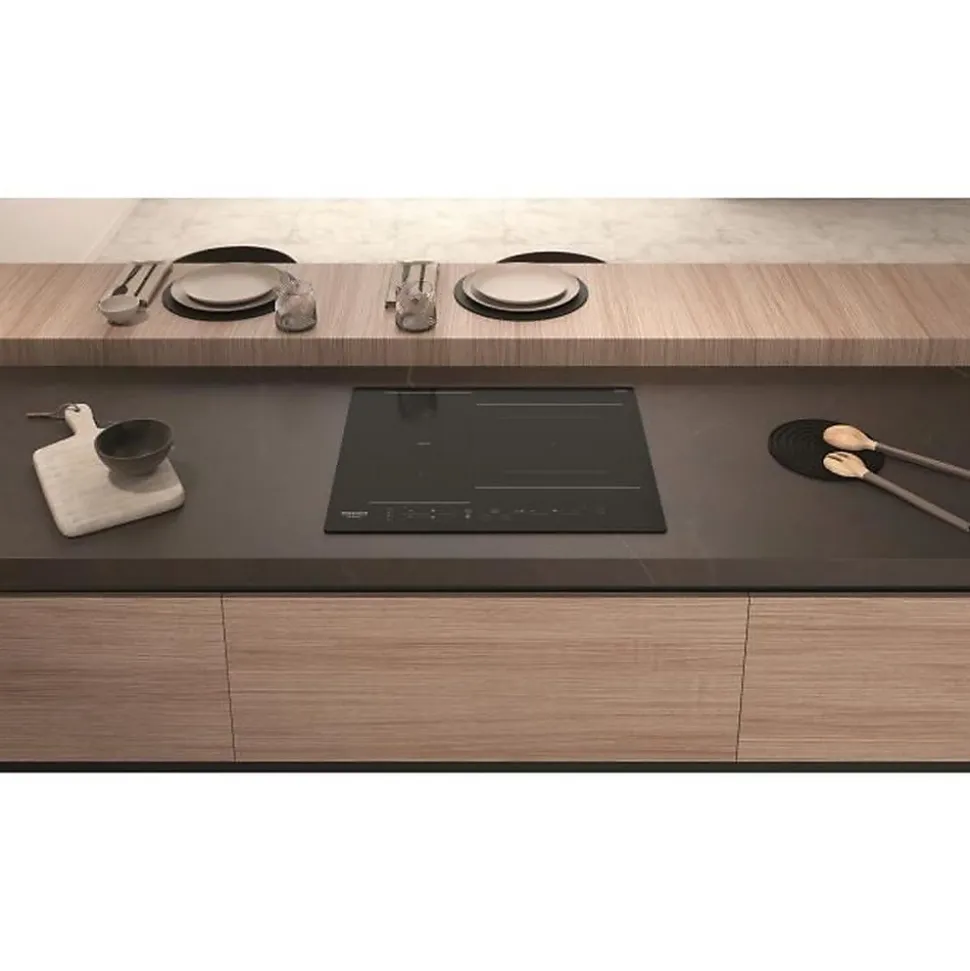 Table de cuisson induction 60cm 3 foyers 7200w noir Hotpoint HB2760BNE
