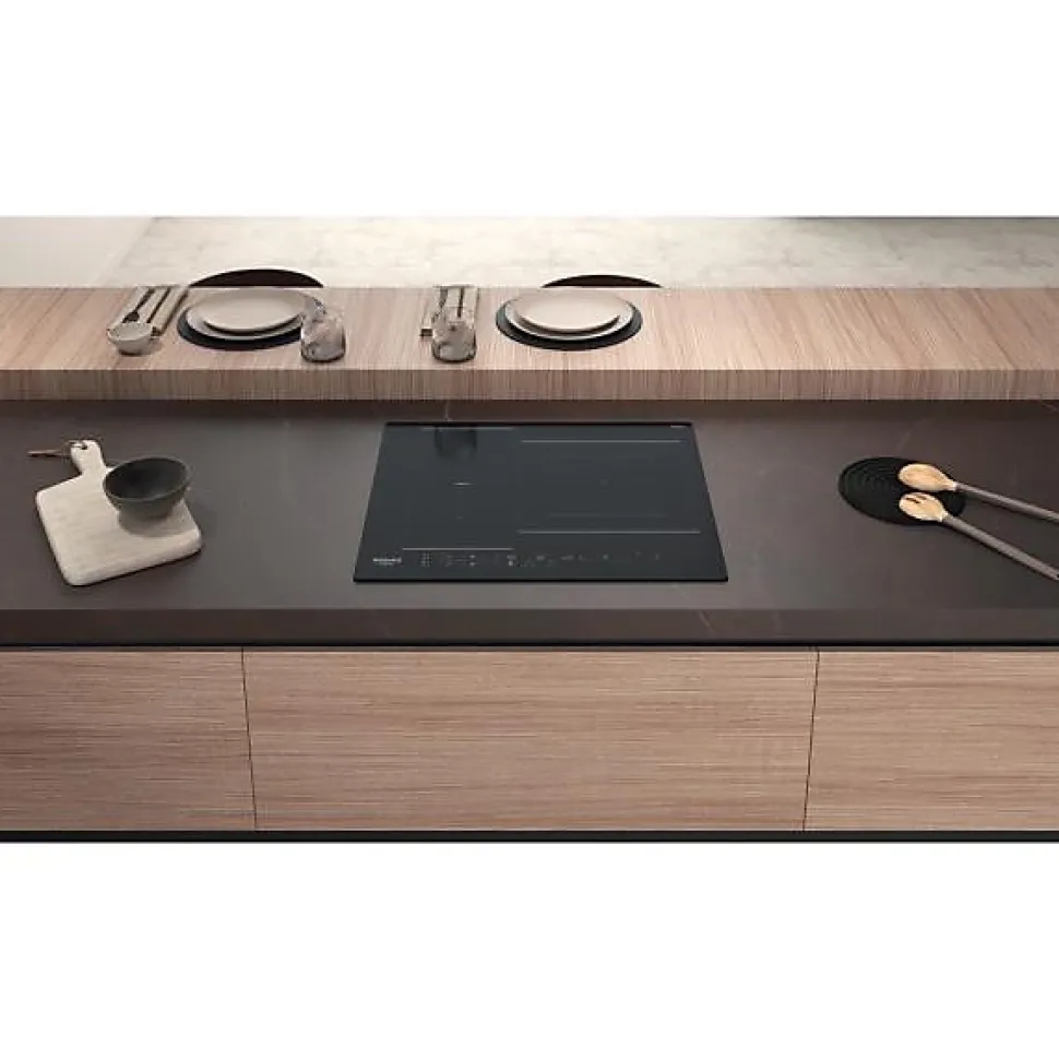 Table de cuisson induction - HOTPOINT - 3 zones - HB2760BNE - L 59 x P 51 cm - 7200W total - Noir