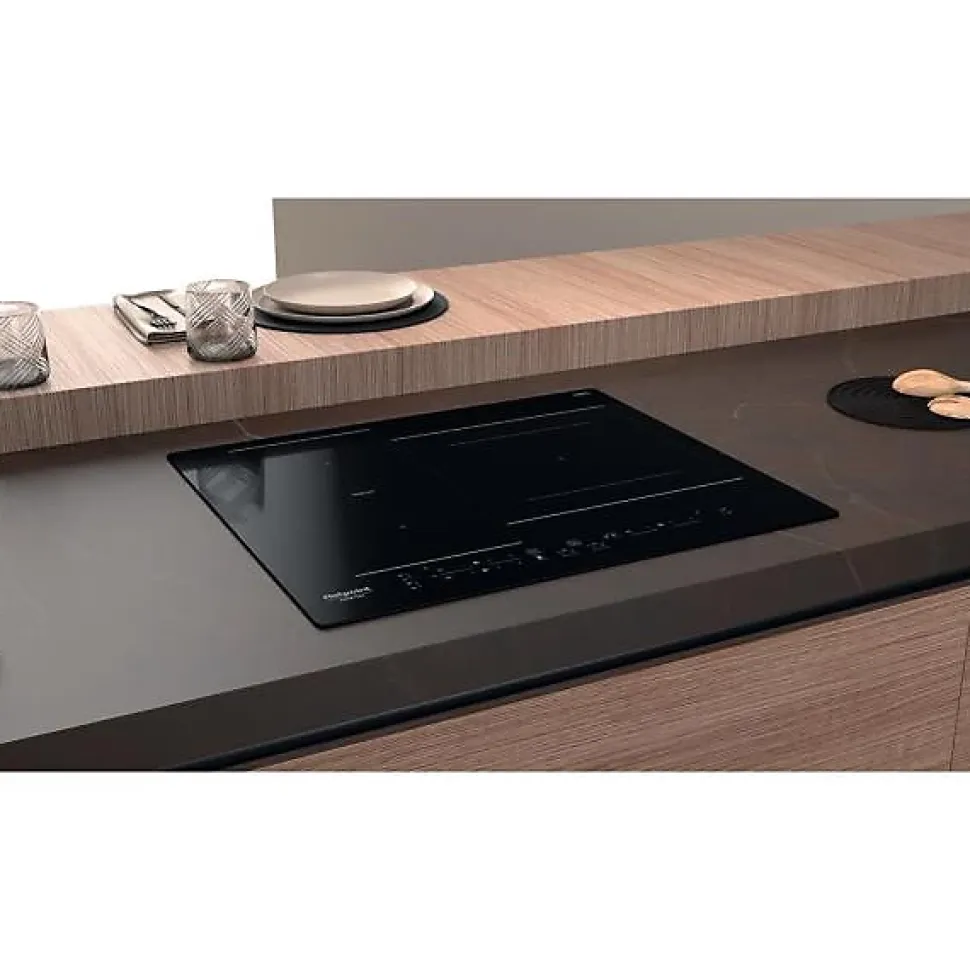 Table de cuisson induction - HOTPOINT - 3 zones - HB2760BNE - L 59 x P 51 cm - 7200W total - Noir