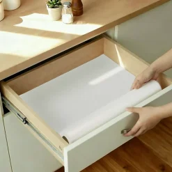 Tapis transparent antidérapant pour tiroir et étagère