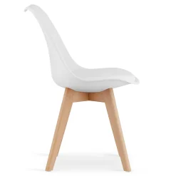 Valora RIKX Chaises blanches avec coussin et pieds en bois x3