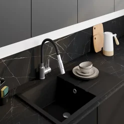 Évier de cuisine en résine noir à encastrer 1 bac avec égouttoir et robi flexible Fossum