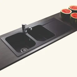 Évier résine noir légèrement moucheté Ewi ZIGGY 2 bacs 1 égouttoir