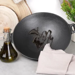 Wok En Fonte LITINA 30 Cm Pour Cuisiniers Amateurs Répartition De Chaleur Optimale